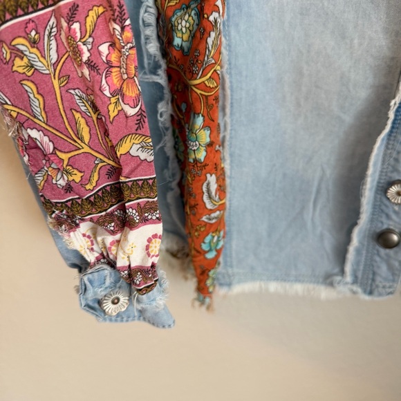 POL Light Wash Denim Patchwork Button Down Bohemian Shirt Top, Size Large - Picture 7 of 10